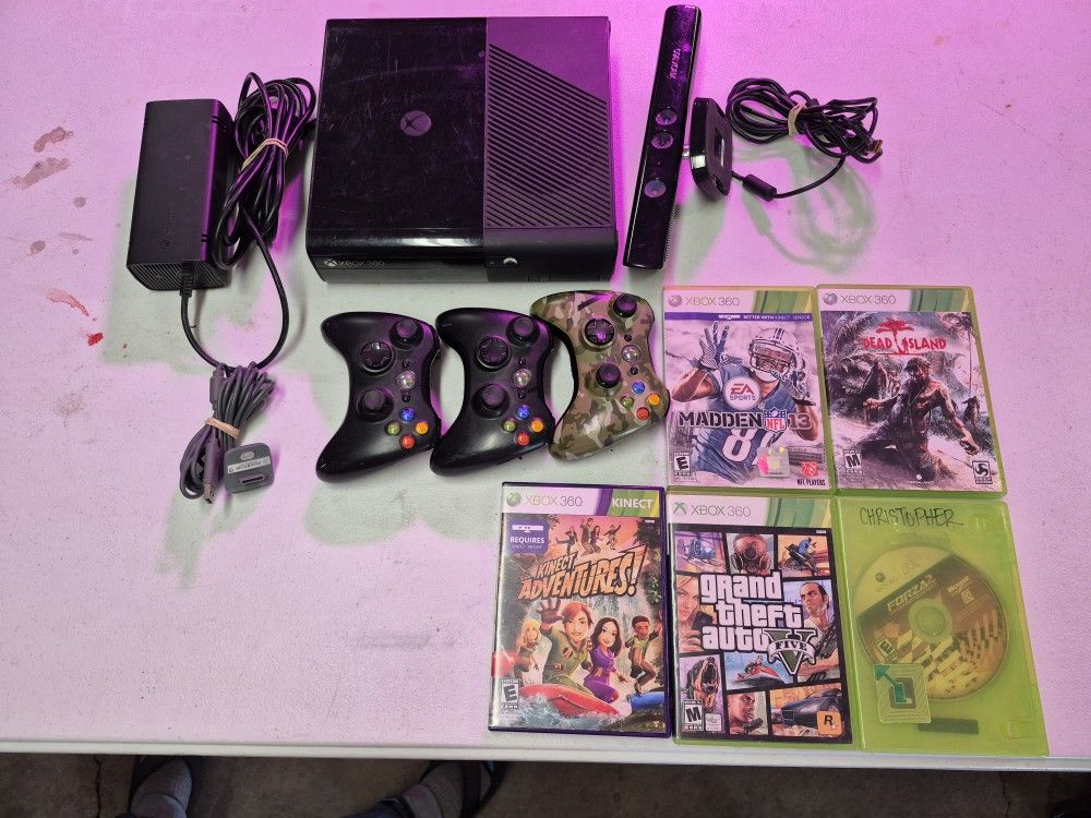 Xbox 360 + Accessories