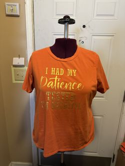 Graphic Tee Size 22/24