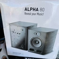 2 NEW Focal professional alpha 80 new