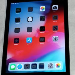 Nice Black APPLE iPad AIR WIFI with large 128GB Storage