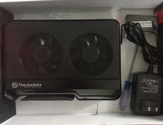 Thermaltake Max 5G Active Cooling Hard Drive Enclosure with Two 80mm Blue LED Fans USB 3.0 5.0Gbps with original box