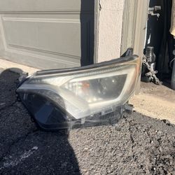 Rav 4 Headlights 