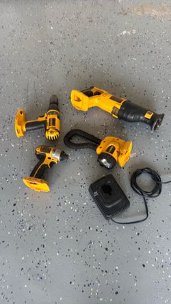 Dewalt tools set