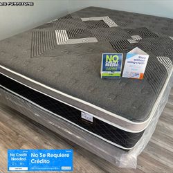 12in Queen Size Oasis Thermo Jumbo Pillow Top Mattress and Boxspring