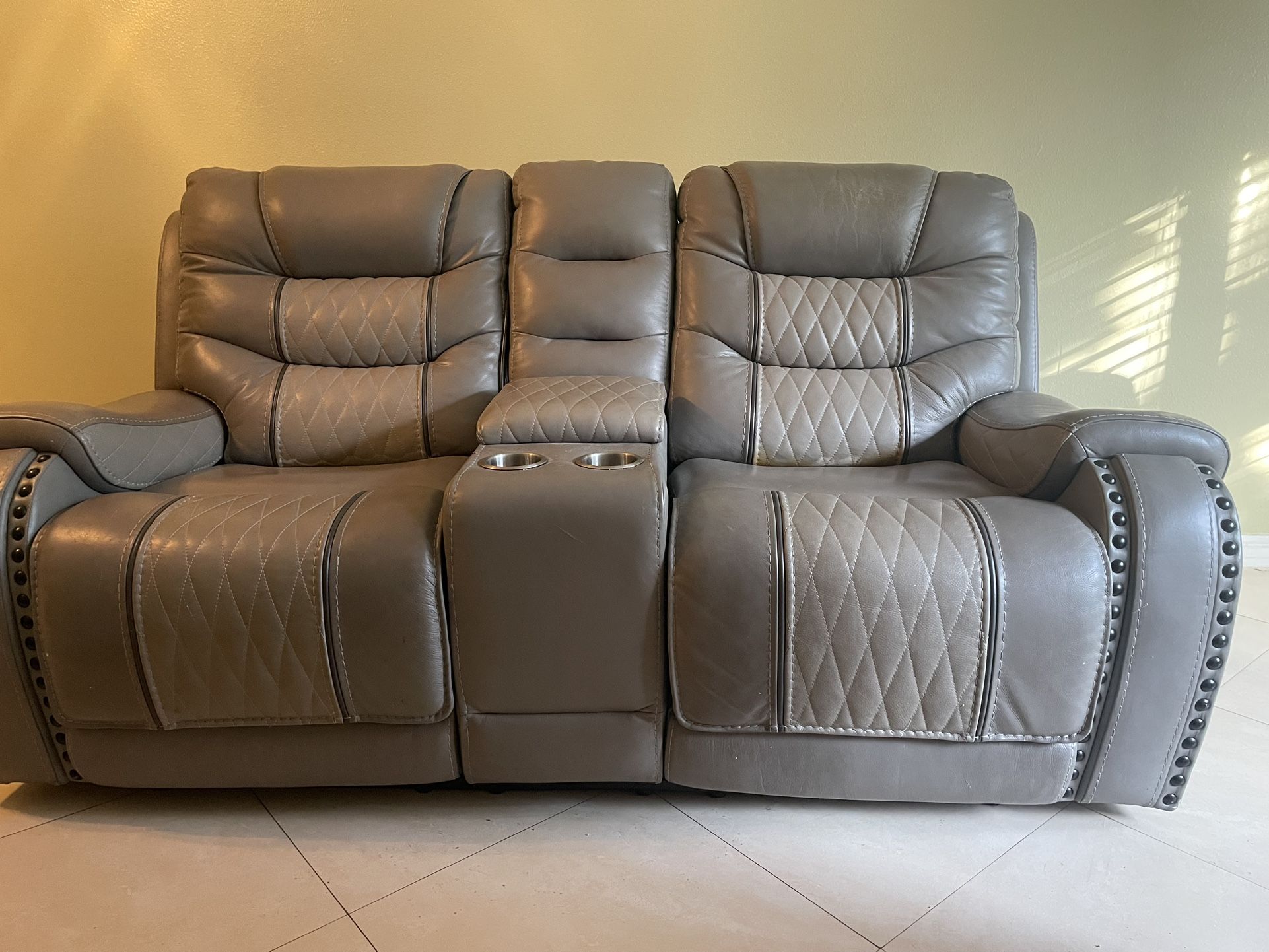 FREE Working Leather Recliners.