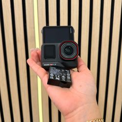 Insta360 ace pro 2