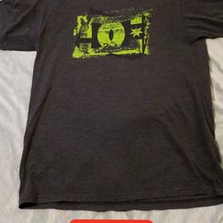 🩷 med shirt - still available