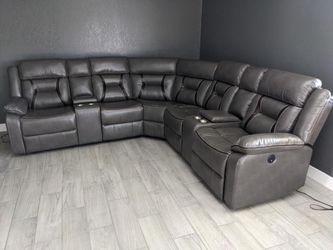 New gray recliner sectional couch / free delivery