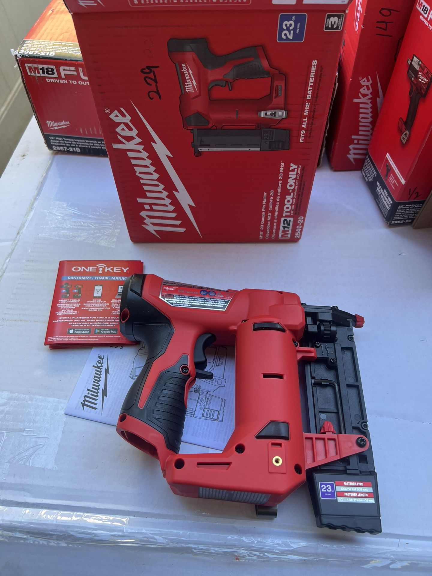 M12 Milwaukee 23 Gauge Pin Nailer 
