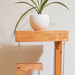 Floating Plant Table 