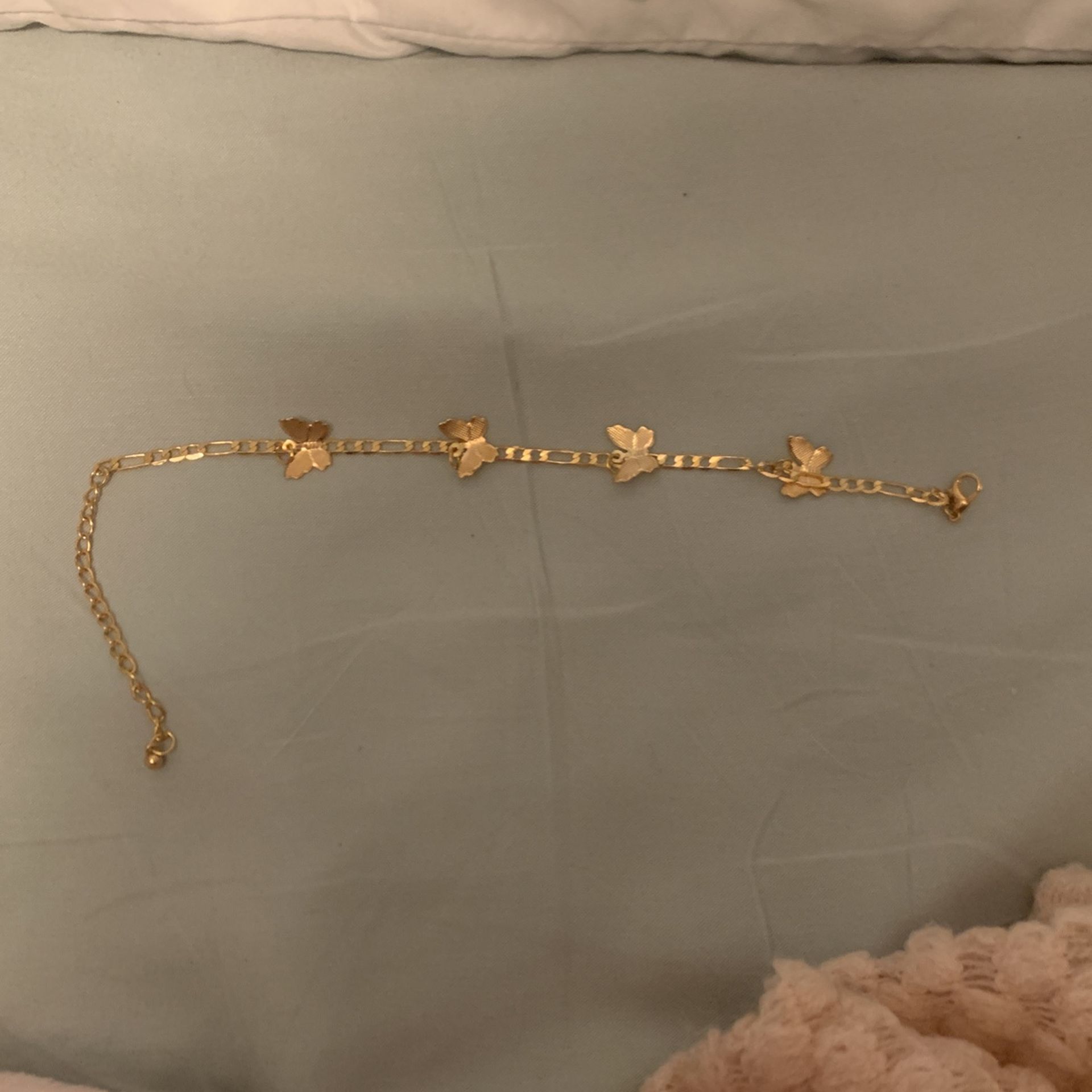 Gold Tone Butterfly Anklet