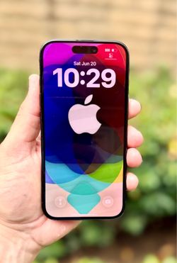 Apple iPhone 15· (40) 128 GB · Amazing  Condition  Unlocked Any Carrier | Hablo Español.