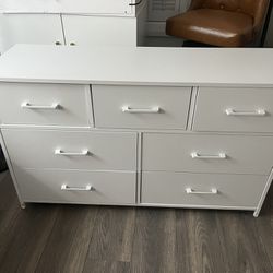 7 Drawer White Dresser, Industrial Wood Storage Dressers & Chests of Drawers with Sturdy Steel Frame, White Dresser for Bedroom,White
