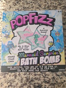 PopFizz Mermaid Surprise Bath Bomb Kit
