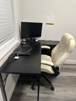 Computer table n chair