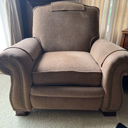 Brown Fabric Recliner 