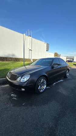 Mercedes Benz E500 Part Out