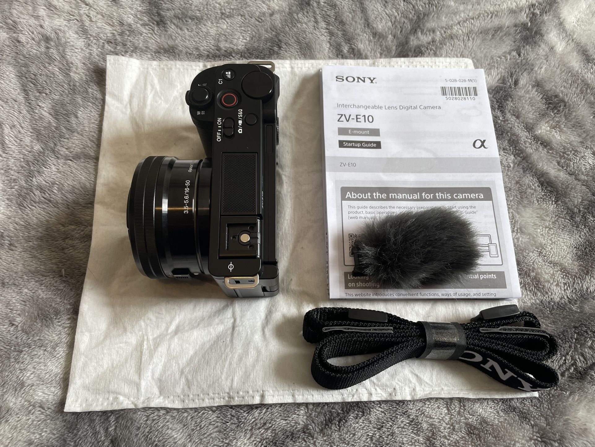 Sony EV-10 w/Lens