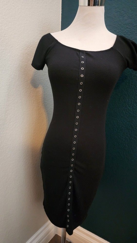 Black Dress In Size S