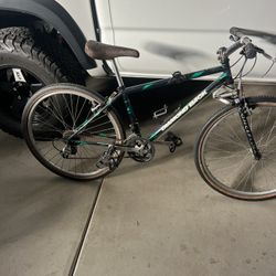 For sale Vintage 26” Diamond Back Mountain Bike