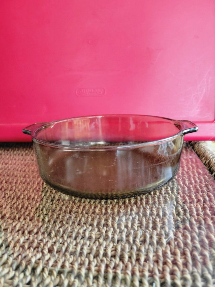 Vintage Dynaware Amber Glass Round Casserole Dish W/Handles  - Mexico - 2.5 Quarts