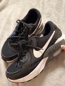 Nike Air Max Excee Sneakers 6.5 USA