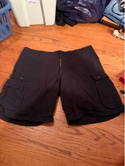 Black cargo shorts size 44