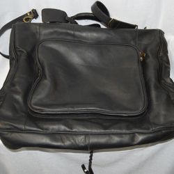 Excellent Condition! Claire Chase Classic Leather Garment Bag Black 45''H x 23"W x 4"D 
