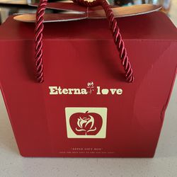 Eternal Love Apple Gift Box with Necklace