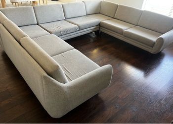 Designer Mid Century Modern Sectional • Seats 7 • $700 OBO