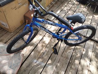Huffy rock it boys bike