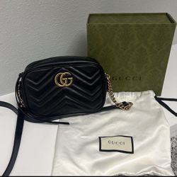 Gucci GG Marmont  Mini Shoulder Bag 