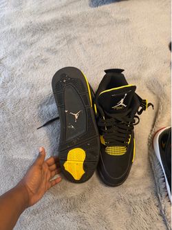 Jordan 4s