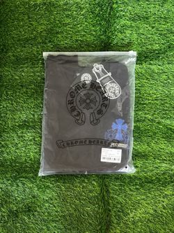 Black emblem chrome heart long sleeve
