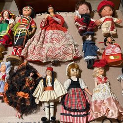 Lot Of  16 Vintage World Dolls