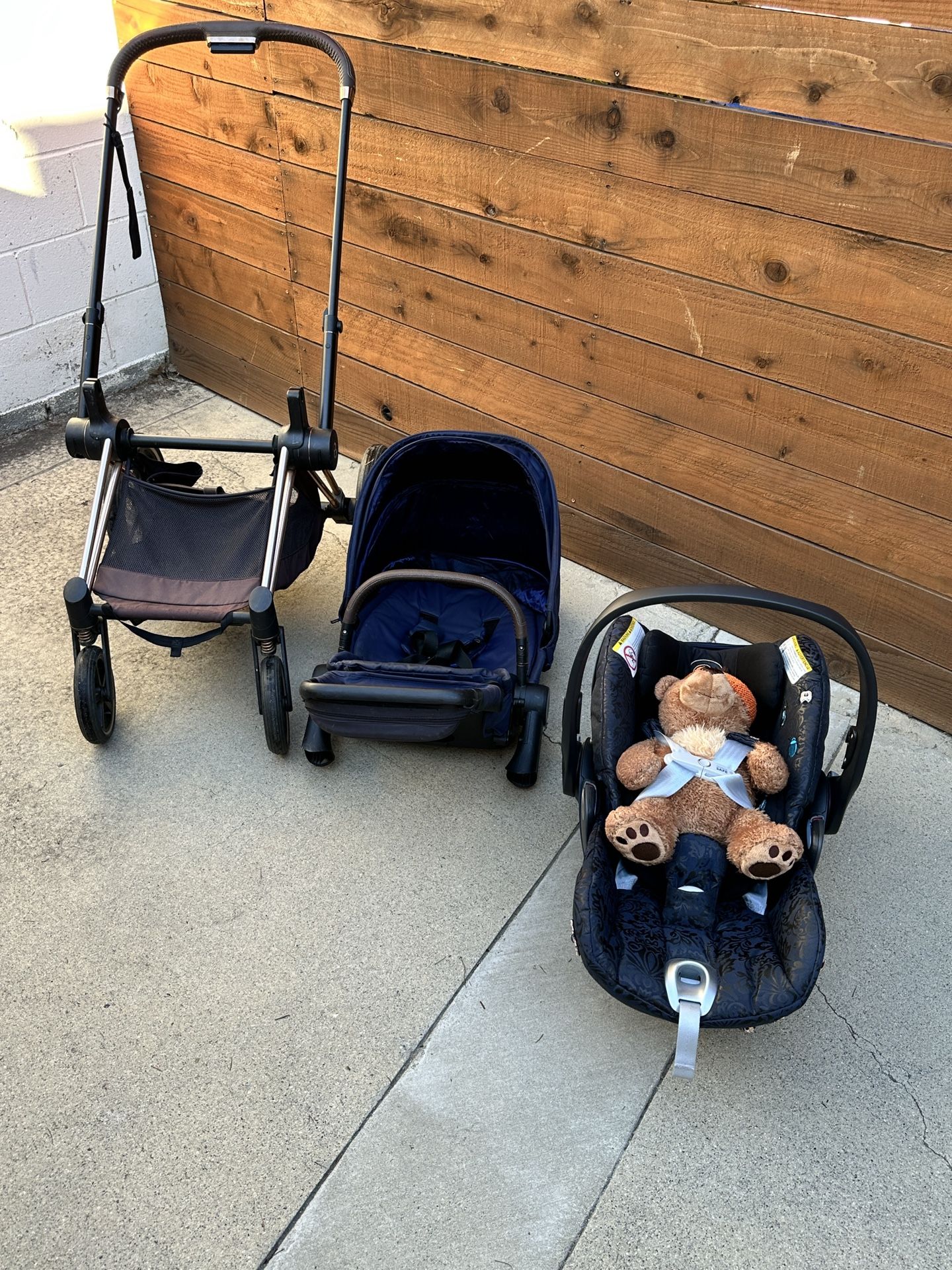 Cybex Priam Stroller With New Car Seat Cloud Q And Base