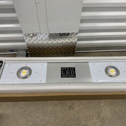 Optic VEG 150 LED Grow Light Set – 150W Full Spectrum Panel for Plants