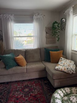 Couch w/chaise