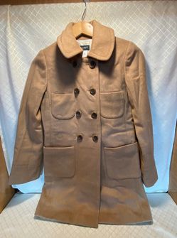 100%  Wool J CREW size 2 camel-colored double-breasted pea coat