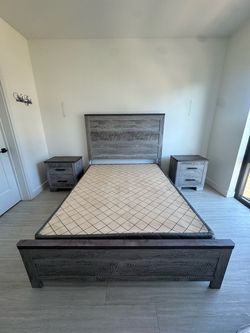 Gray Wood Bed Frame with Two Nightstands
