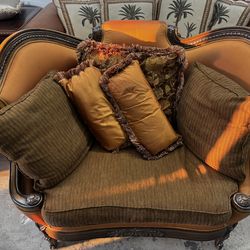 Classic Loveseat / Chair