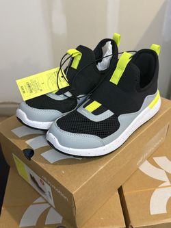 All In motion boy’s Shoes