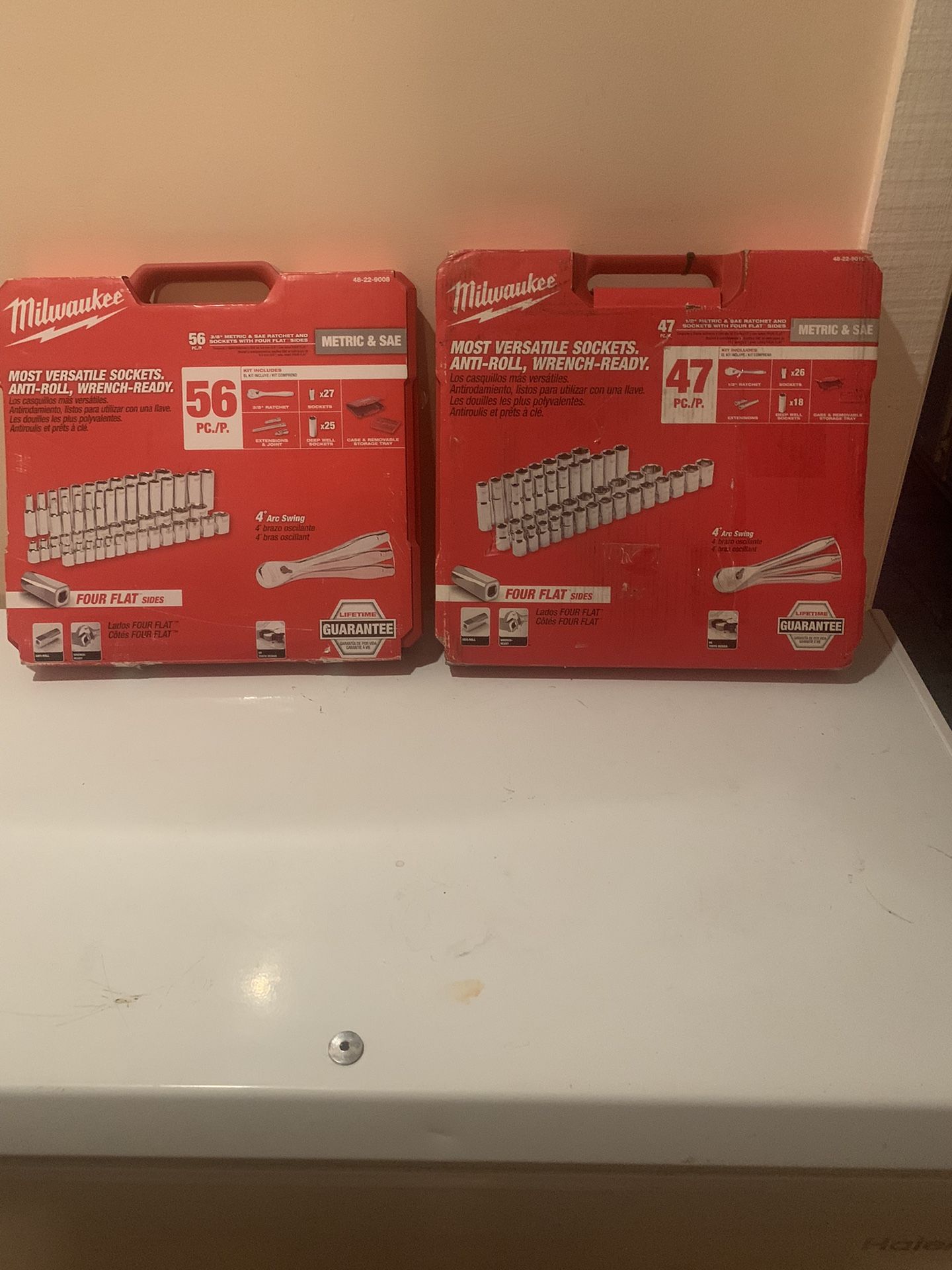 Brand New Milwaukee 3/8 Inches & 1// 2 Inches sockets Sets 
