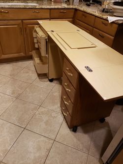 Horn 2156 Sewing Cabinet with Drawers