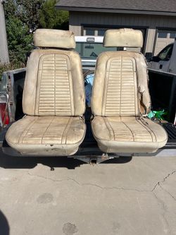 Bucket seats First Generation. General Motors