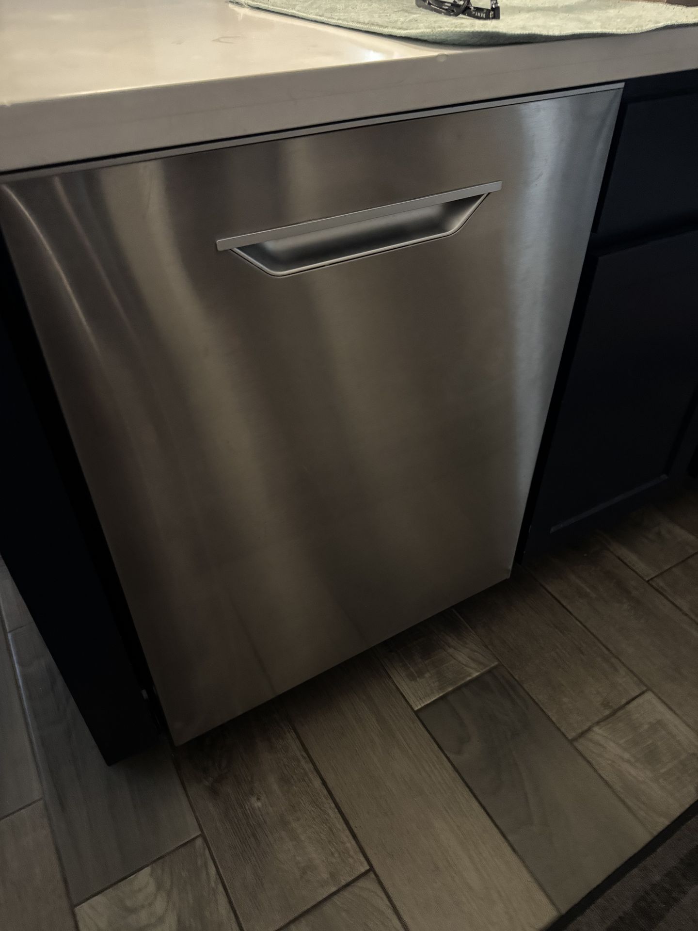 Insignia Dishwasher