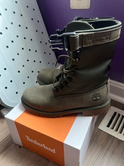 Super Tim’s size 5.5