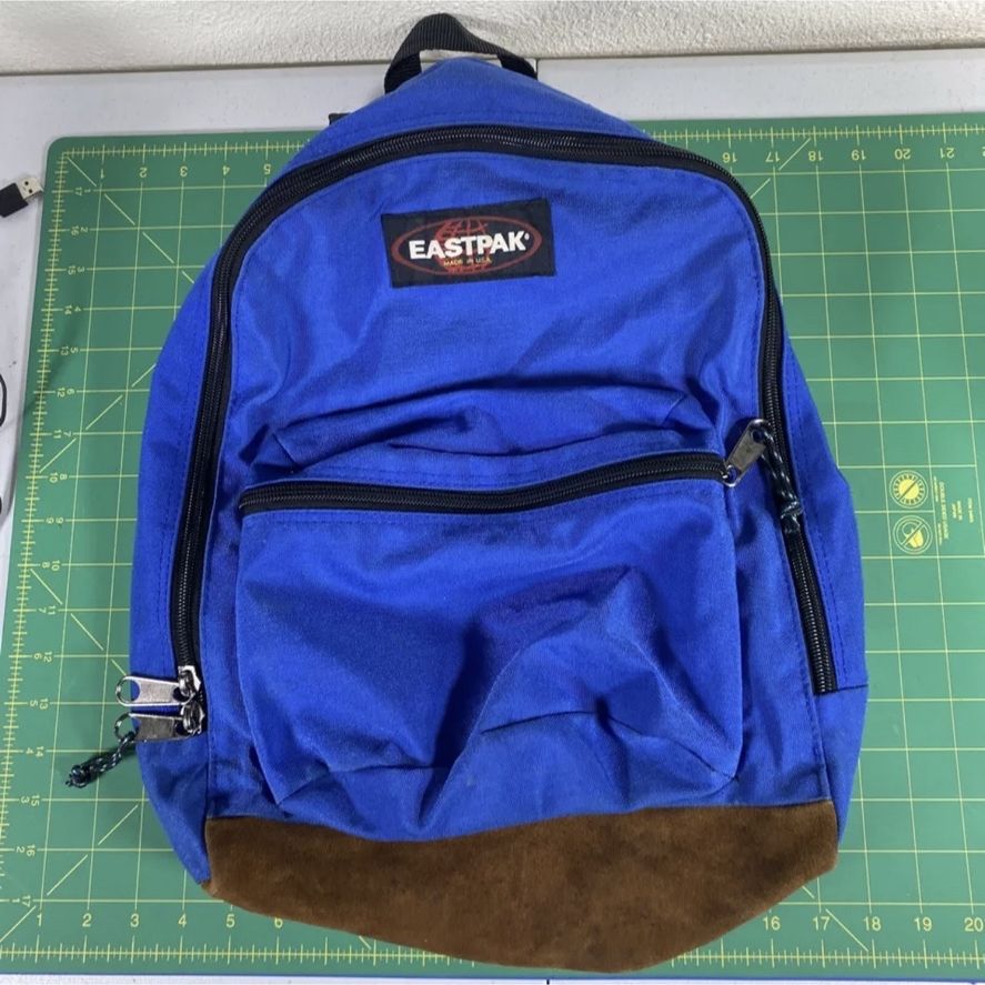 blue backpack with leather bottom The Philos Midnight Men & Women The Jacket Maker dedicated laptop compartment Leather Patch Bottom Color Block