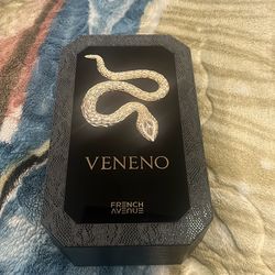 French Avenue Veneno Extrait De Parfum