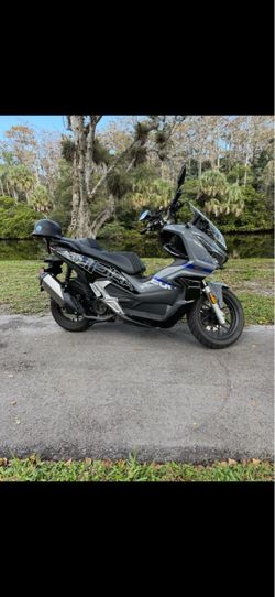 2025 italica supra 200cc EFI scooter
